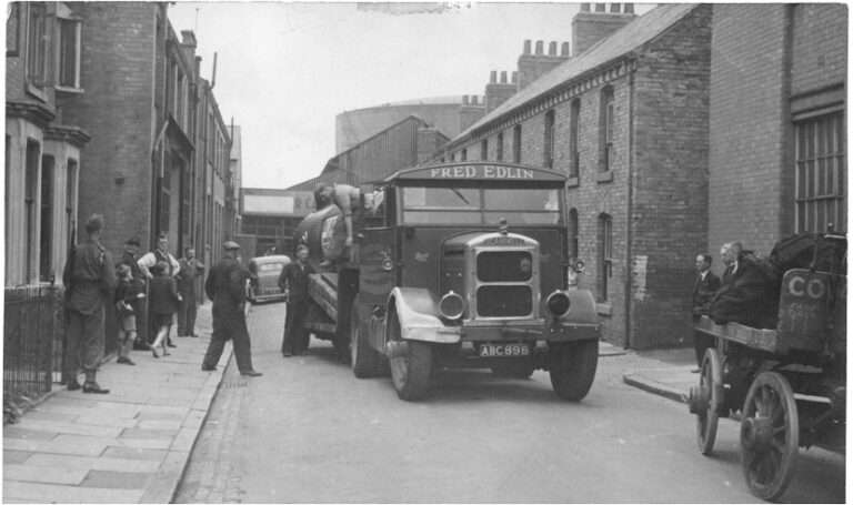 Smith Bros lorry loading old